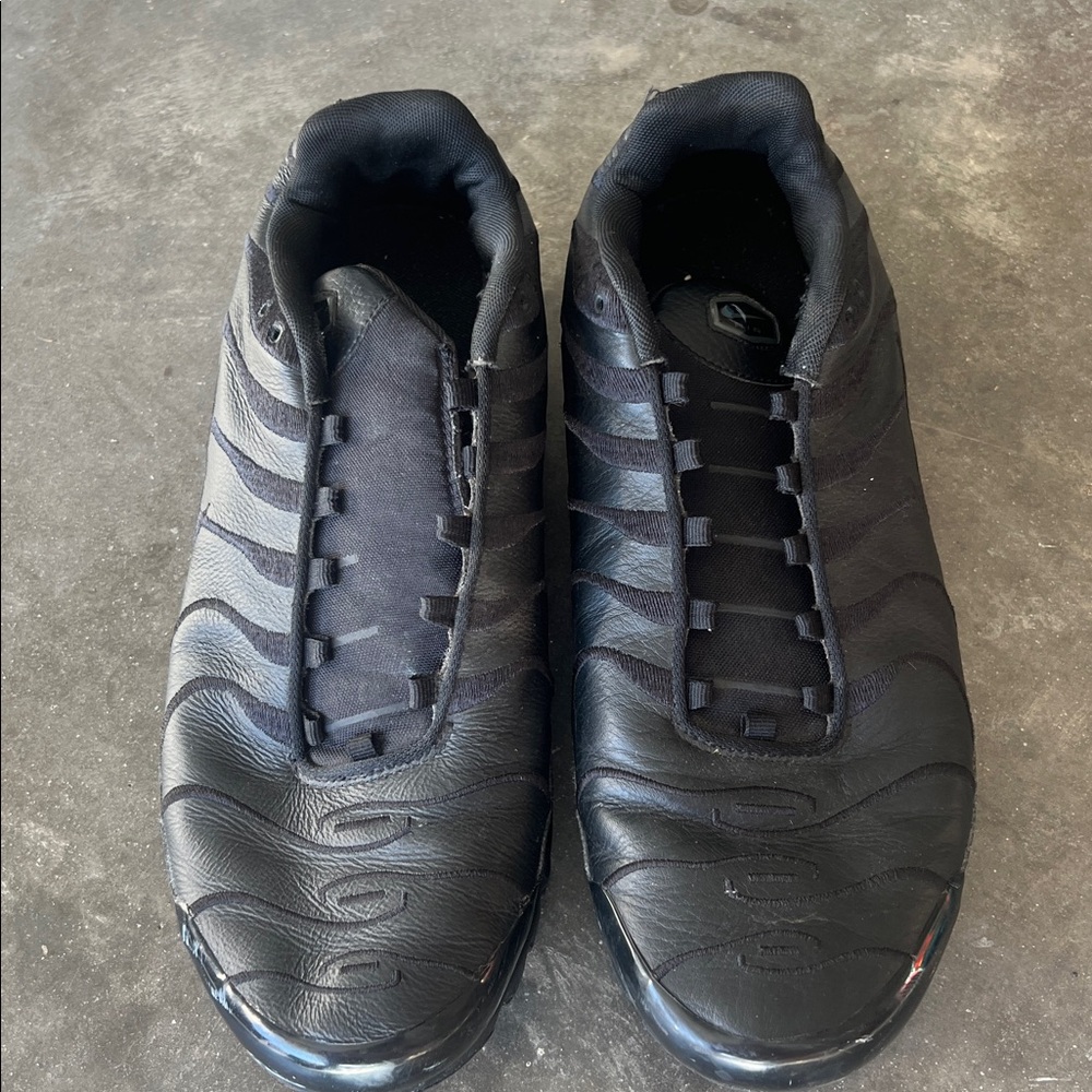 Air Max Plus. Black! Size 12 missing laces. Super clean and lots of life.